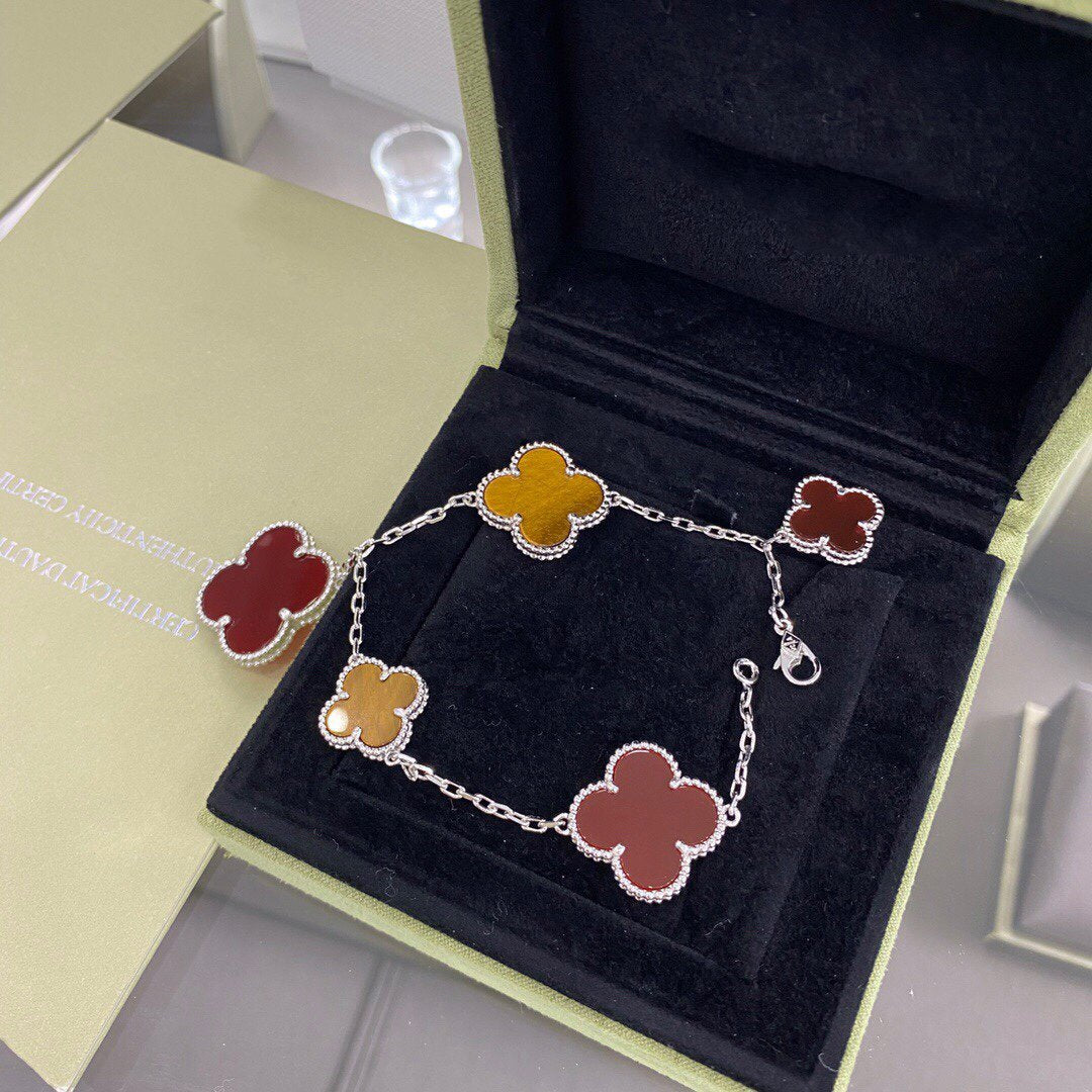 [Leaves]CLOVER 5 MOTIFS SIVLER CARNELIAN TIGER EYE BRACELET