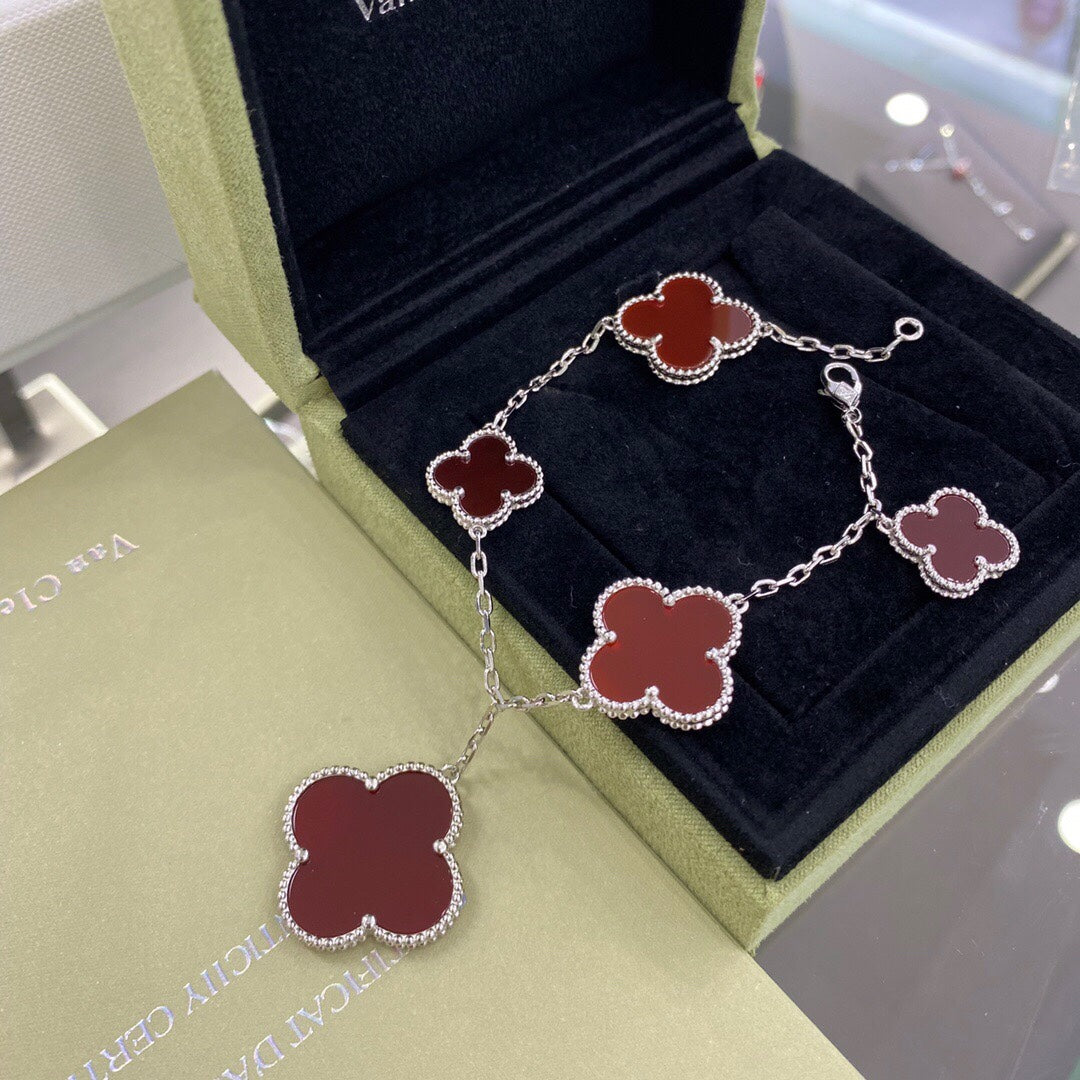 [Leaves]CLOVER 5 MOTIFS SIVLER CARNELIAN BRACELET