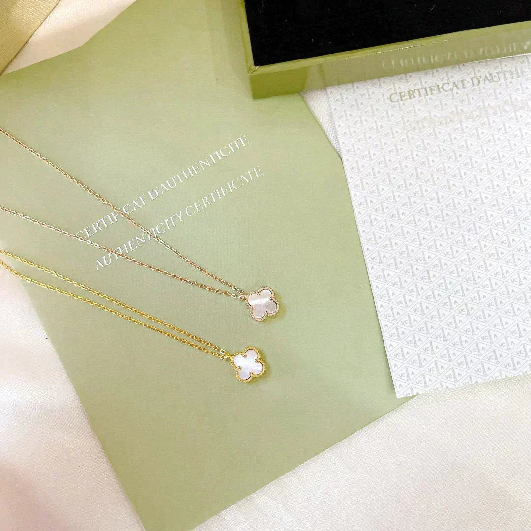 [Leaves]CLOVER MINI 9.5MM WHITE MOTHER-OF-PEARL NECKLACE