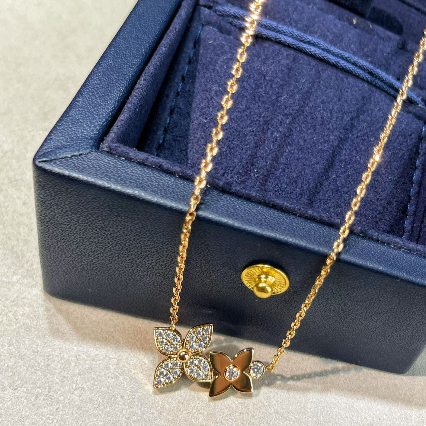 [Leaves]STAR BLOSSOM NECKLACE ROSE GOLD DIAMONDS