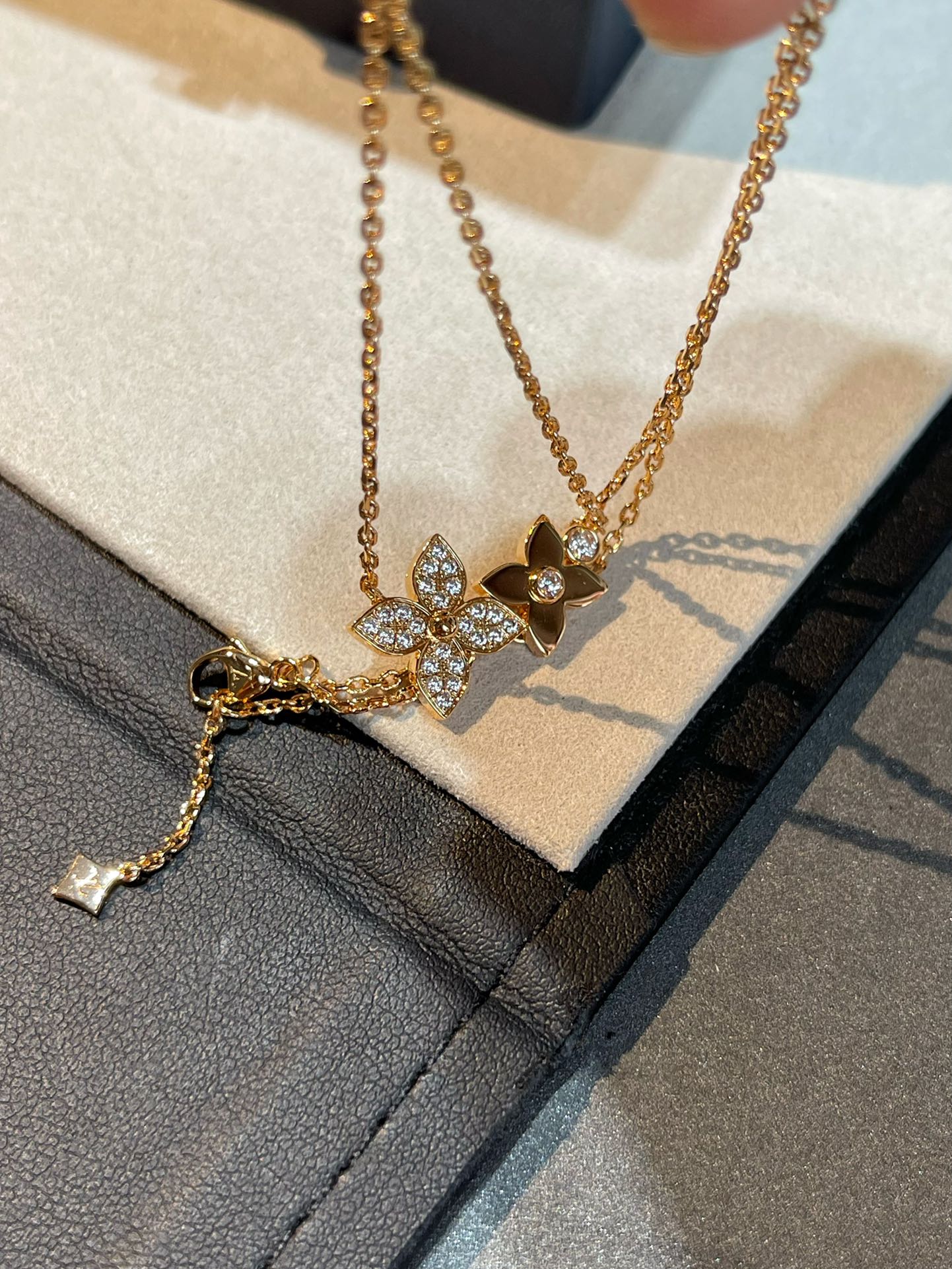 [Leaves]STAR BLOSSOM NECKLACE ROSE GOLD DIAMONDS