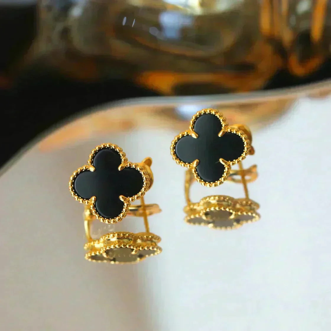 [Leaves]CLOVER MEDIUM 1 MOTIFS  ONYX STUD EARRINGS