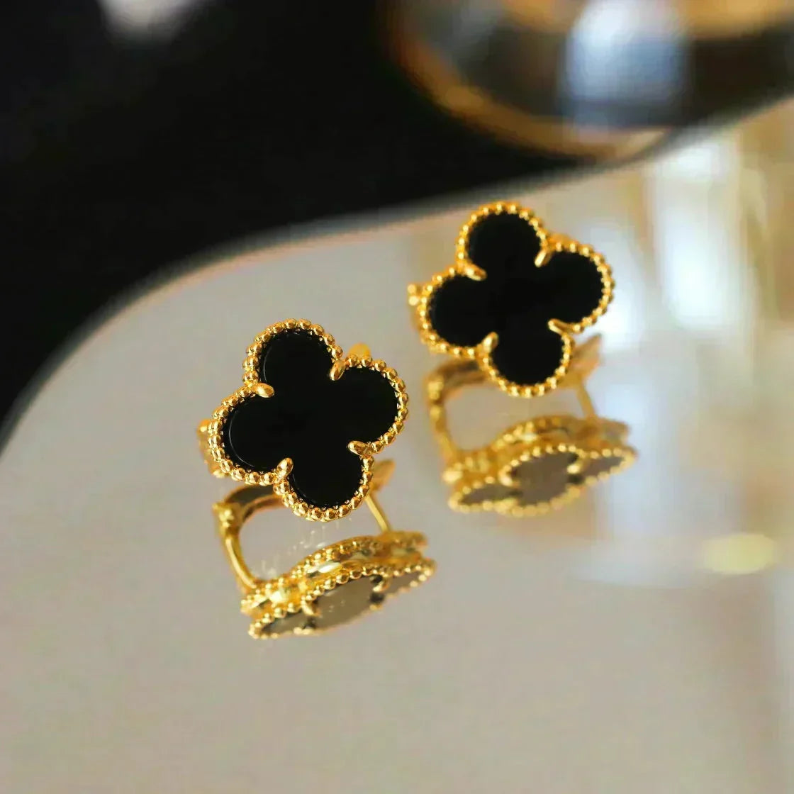 [Leaves]CLOVER MEDIUM 1 MOTIFS  ONYX STUD EARRINGS