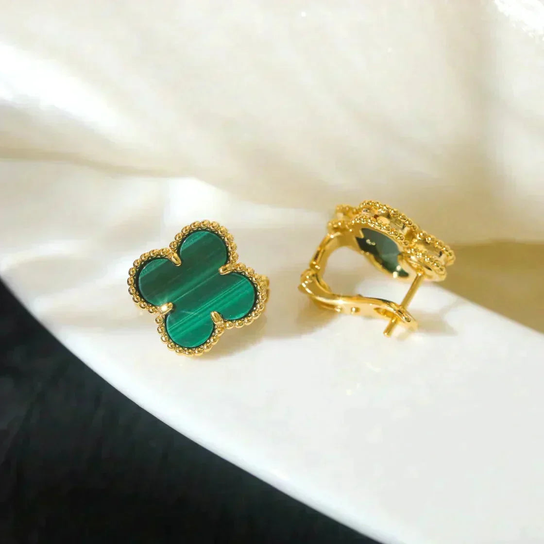 [Leaves]CLOVER MEDIUM 1 MOTIFS MALACHITE  EARRINGS