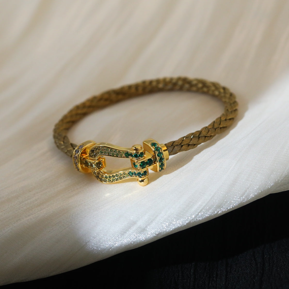 [Leaves]FORCE 10 GOLD GREEN DIAMOND PAVED