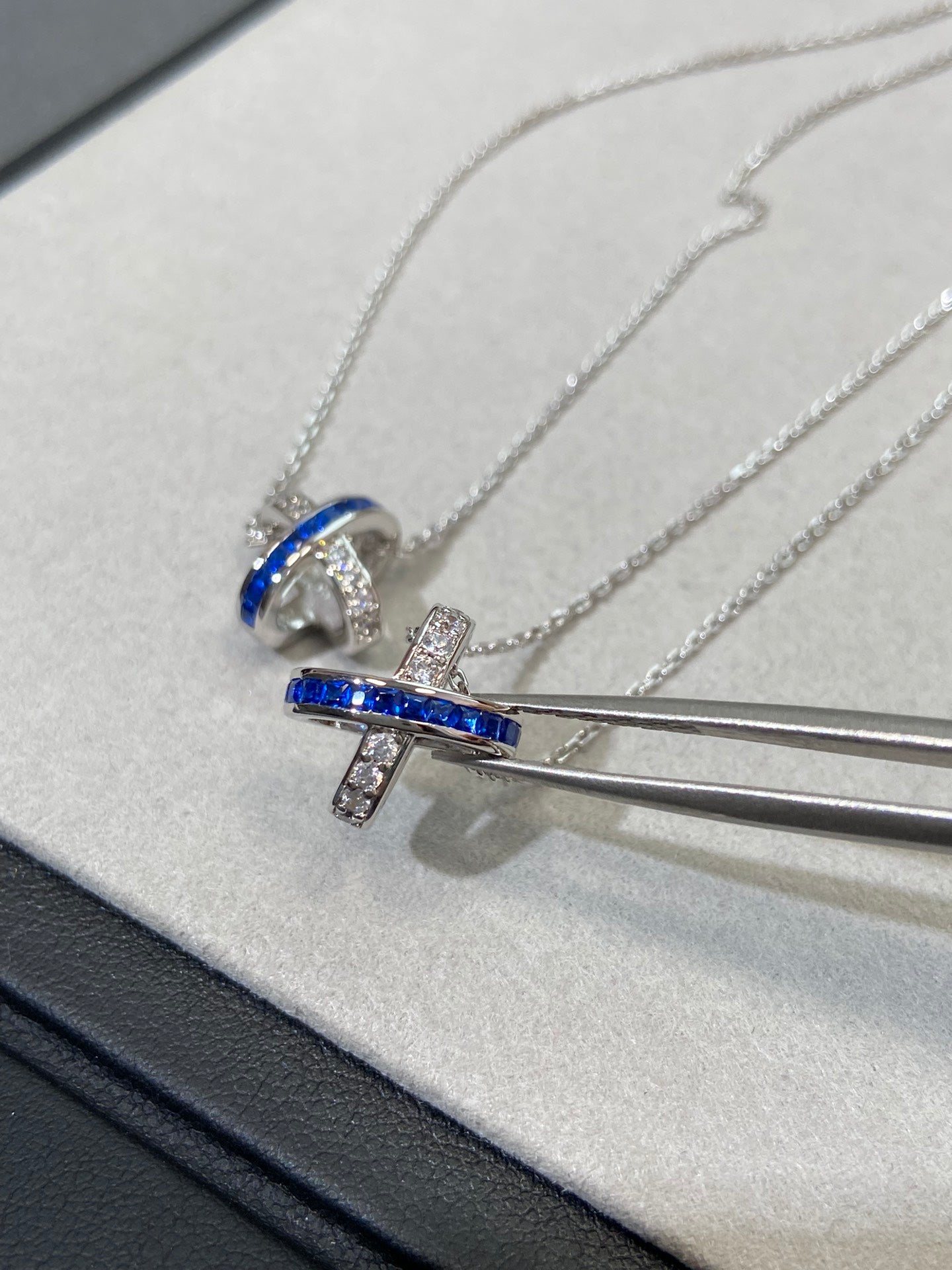 [Leaves]LIENS DIAMOND SILVER NECKLACE