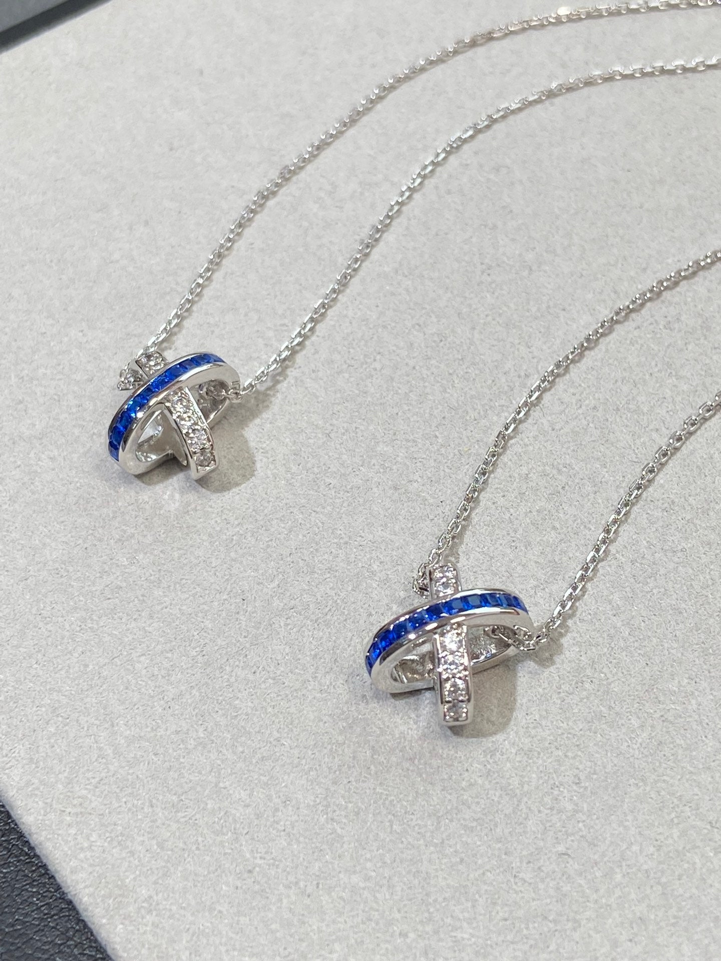[Leaves]LIENS DIAMOND SILVER NECKLACE