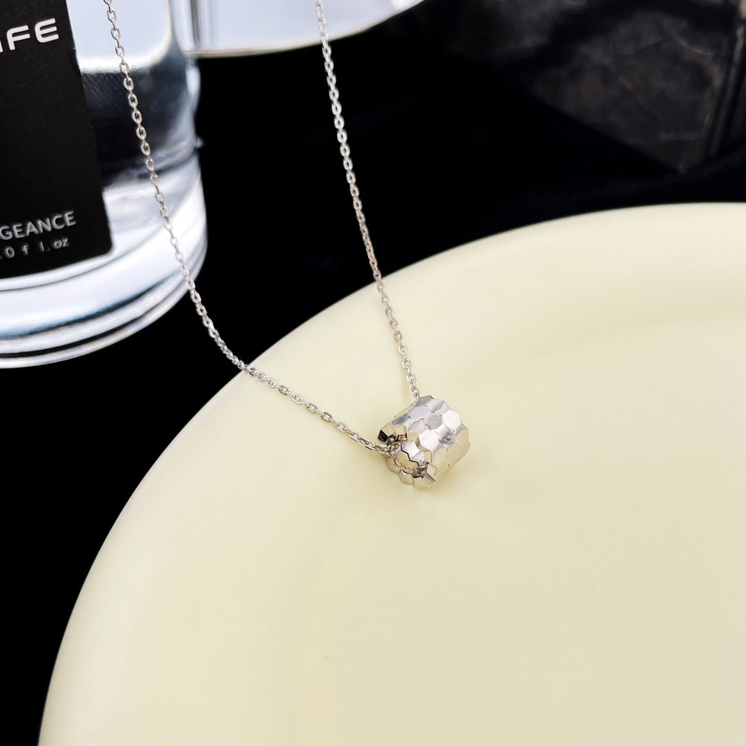 [Leaves]BEE MINI PEDANT DIAMOND NECKLACE