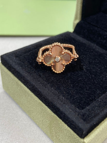 [Leaves]LUCKY CLOVER GOLD REVERSIBLE RING