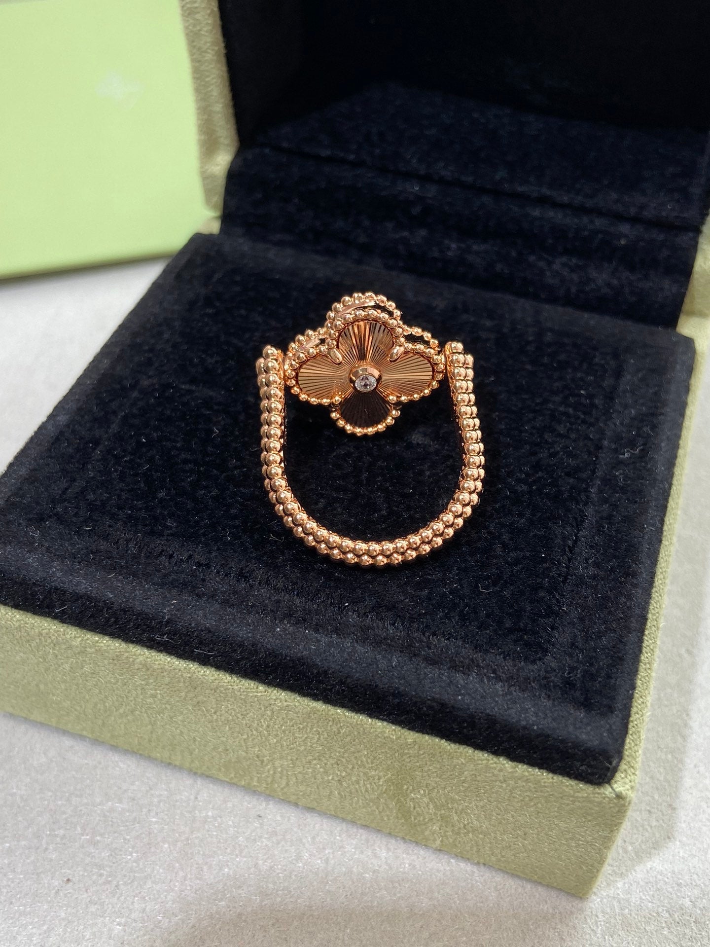 [Leaves]LUCKY CLOVER GOLD REVERSIBLE RING
