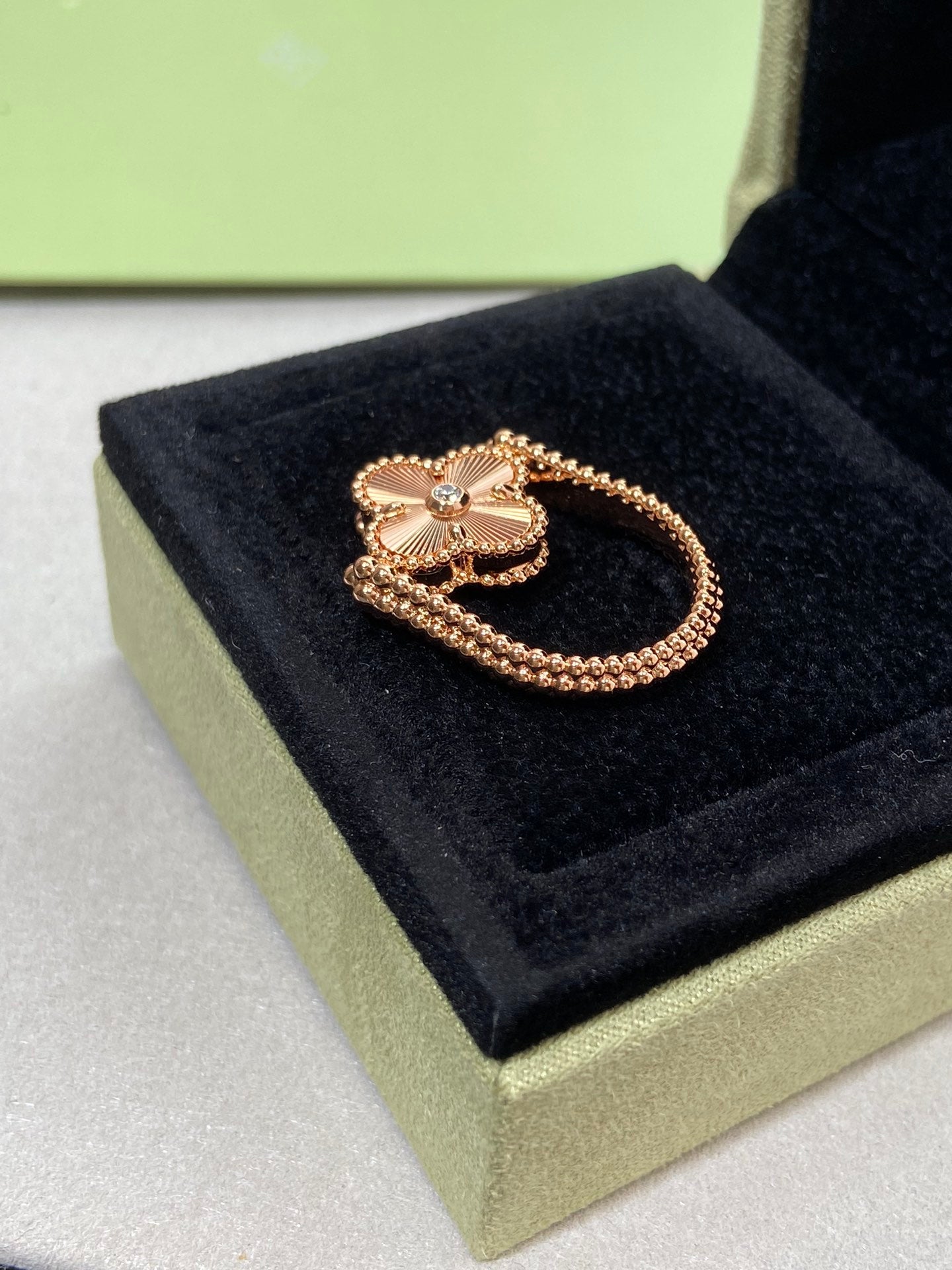 [Leaves]LUCKY CLOVER GOLD REVERSIBLE RING