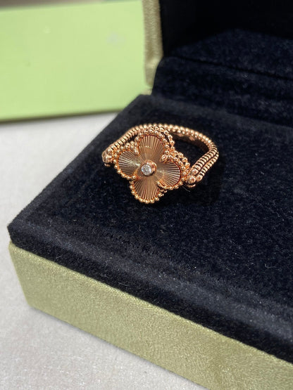 [Leaves]LUCKY CLOVER GOLD REVERSIBLE RING