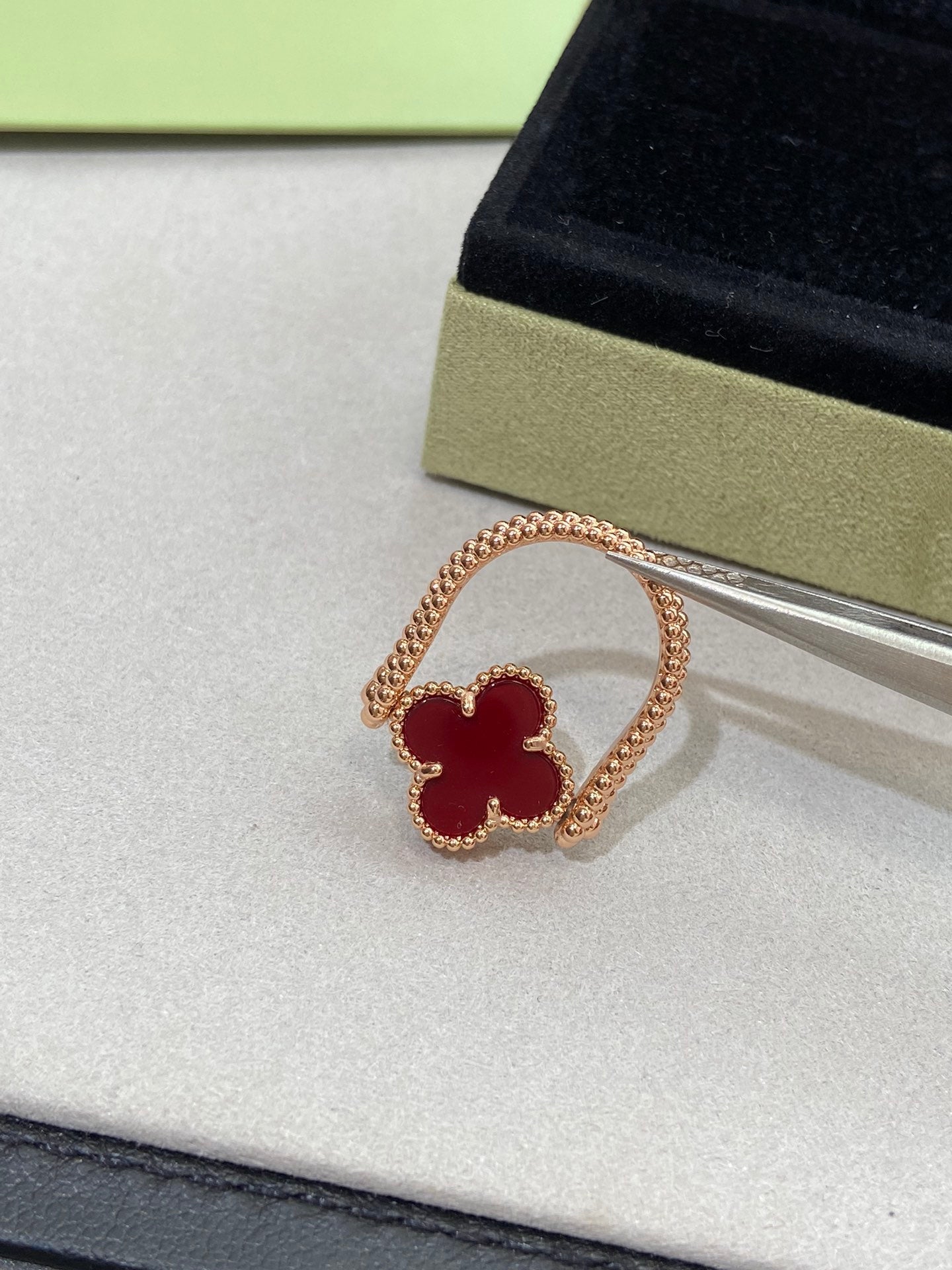 [Leaves]LUCKY CLOVER ROSE GOLD REVERSIBLE RING