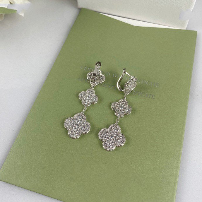[Leaves]CLOVER 3 MOTIF DIAMOND SILVER DROP EARRINGS