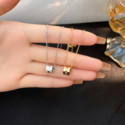 [Leaves]BEE MINI NECKLACE