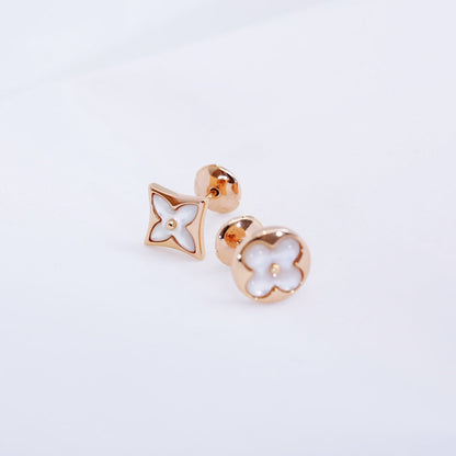 [Leaves]STAR AND SUN ROSE GOLD MOP STUD EARRINGS