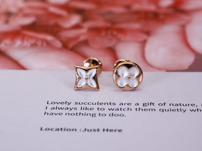 [Leaves]STAR AND SUN ROSE GOLD MOP STUD EARRINGS