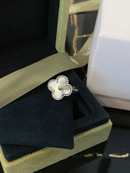 [Leaves]CLOVER SILVER RING