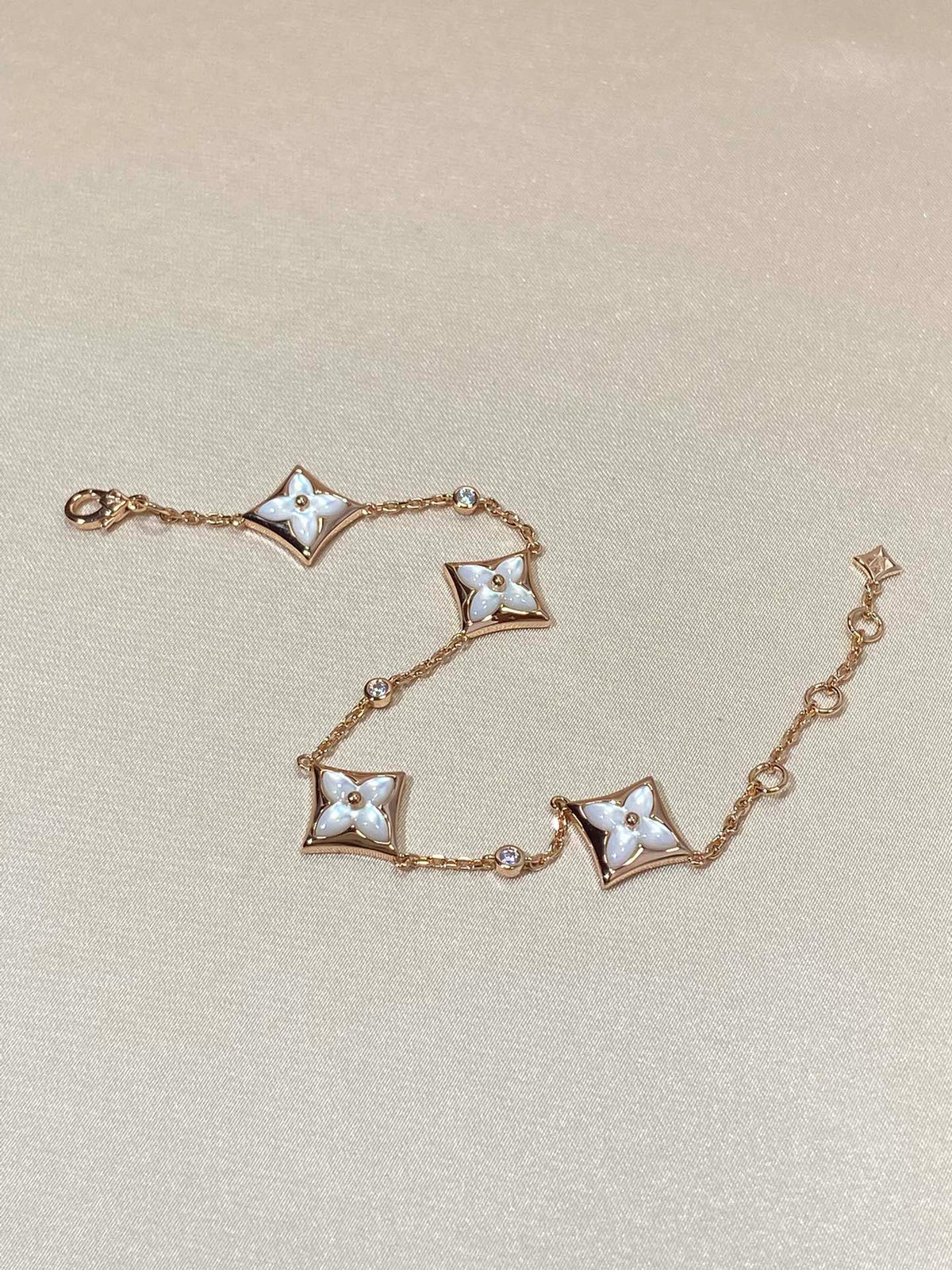 [Leaves]STAR 4 MOTIF MOP DIAMOND PINK GOLD BRACELET