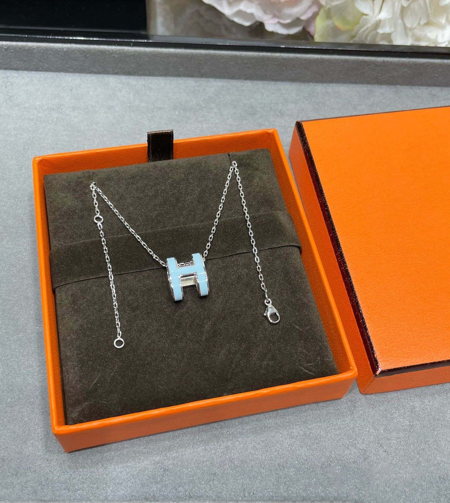 [Leaves]POP H SKY BLUE NECKLACE
