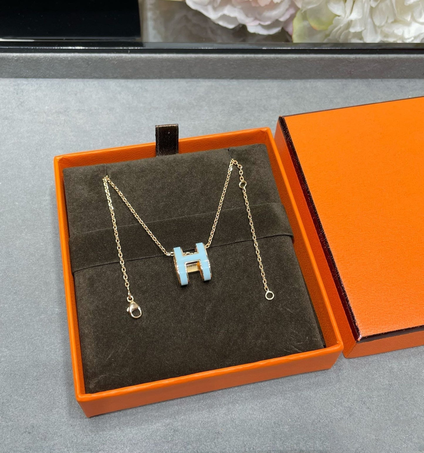 [Leaves]POP H SKY BLUE NECKLACE