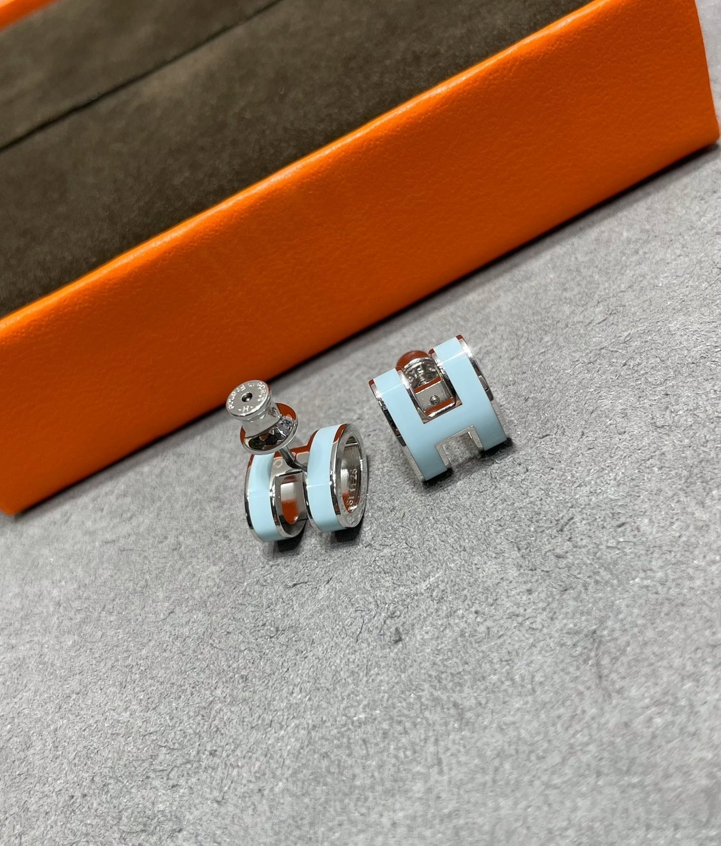 [Leaves]POP H SKY BLUE STUD EARRINGS