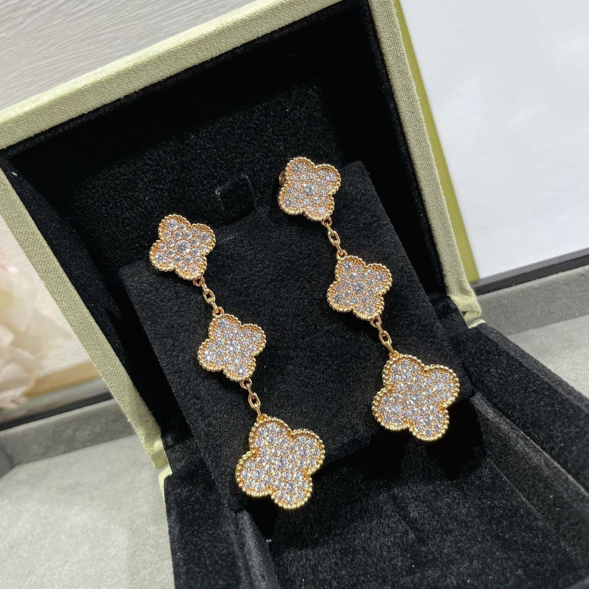 [Leaves]CLOVER 3 MOTIFS DIAMOND PAVED ROSE GOLD EARRINGS