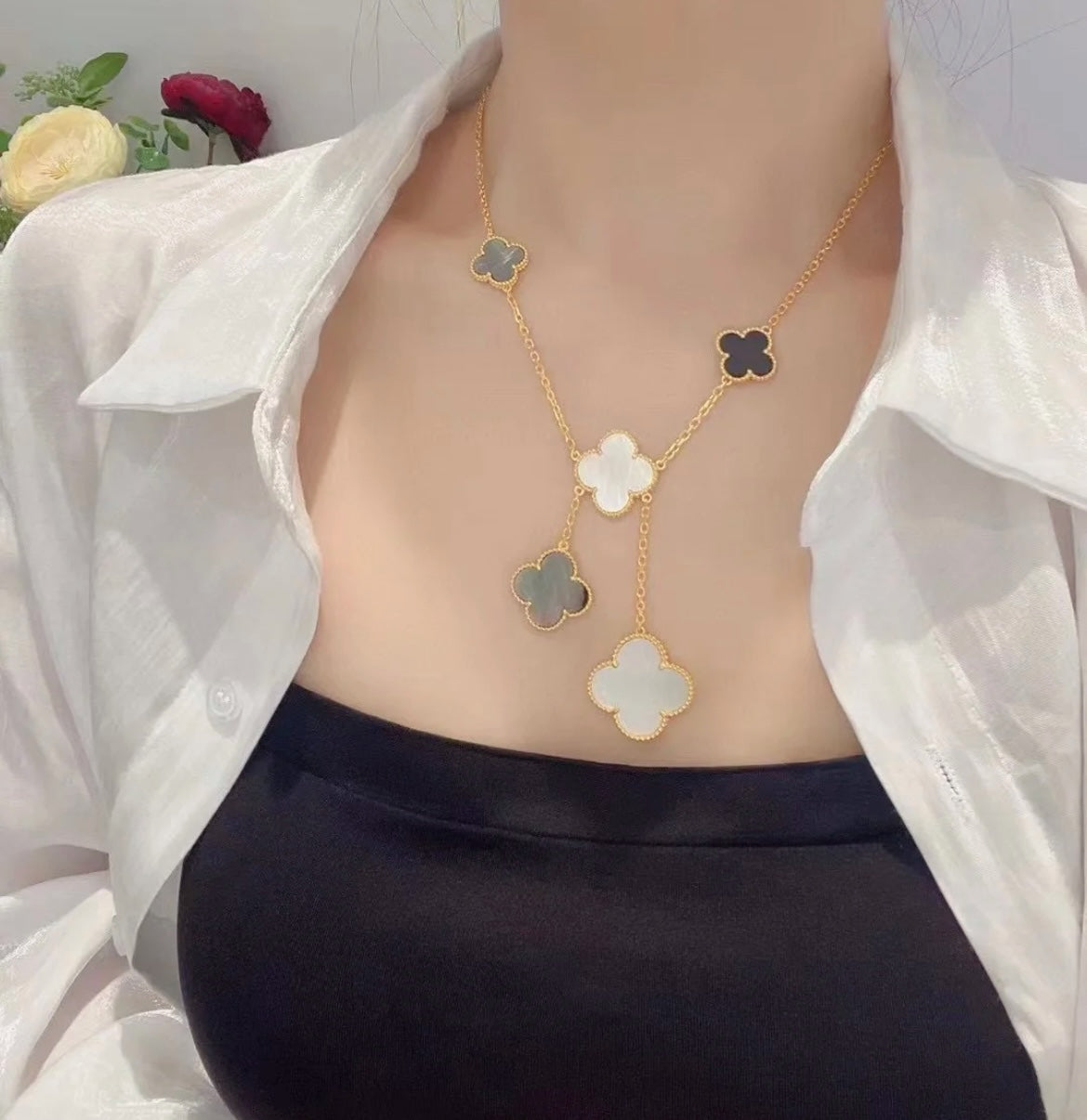 [Leaves]CLOVER 6 MOTIF MOP ONYX GOLD NECKLACE