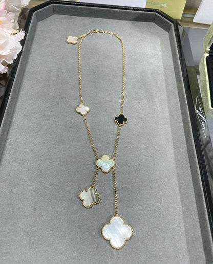 [Leaves]CLOVER 6 MOTIF MOP ONYX GOLD NECKLACE
