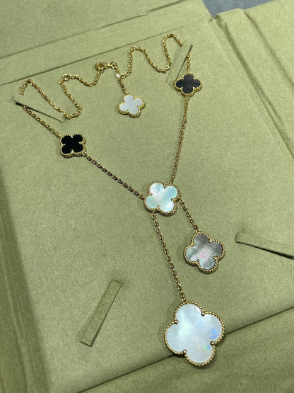 [Leaves]CLOVER 6 MOTIF MOP ONYX GOLD NECKLACE
