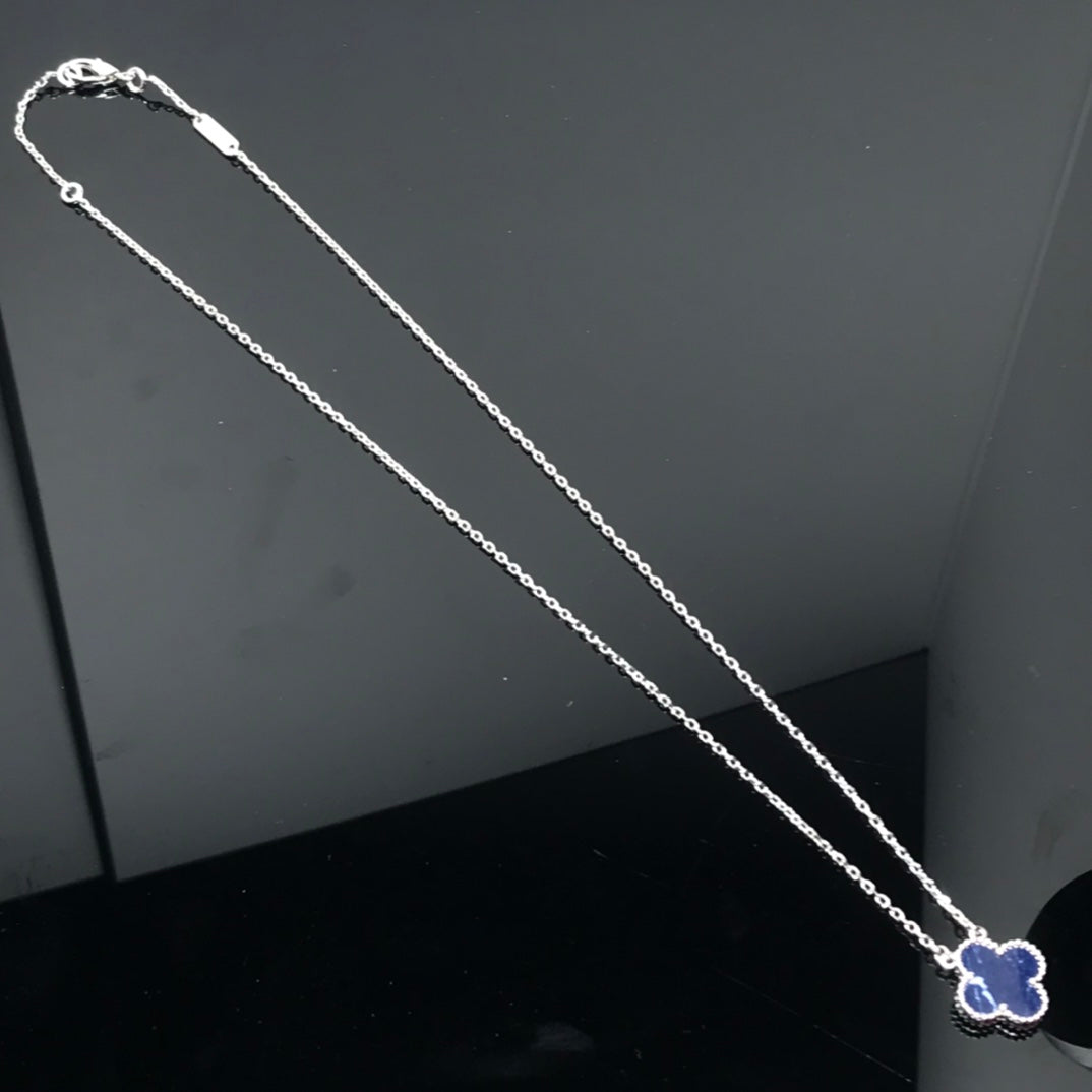 [Leaves]CLOVER PIETERSITE SILVER LONG NECKLACE