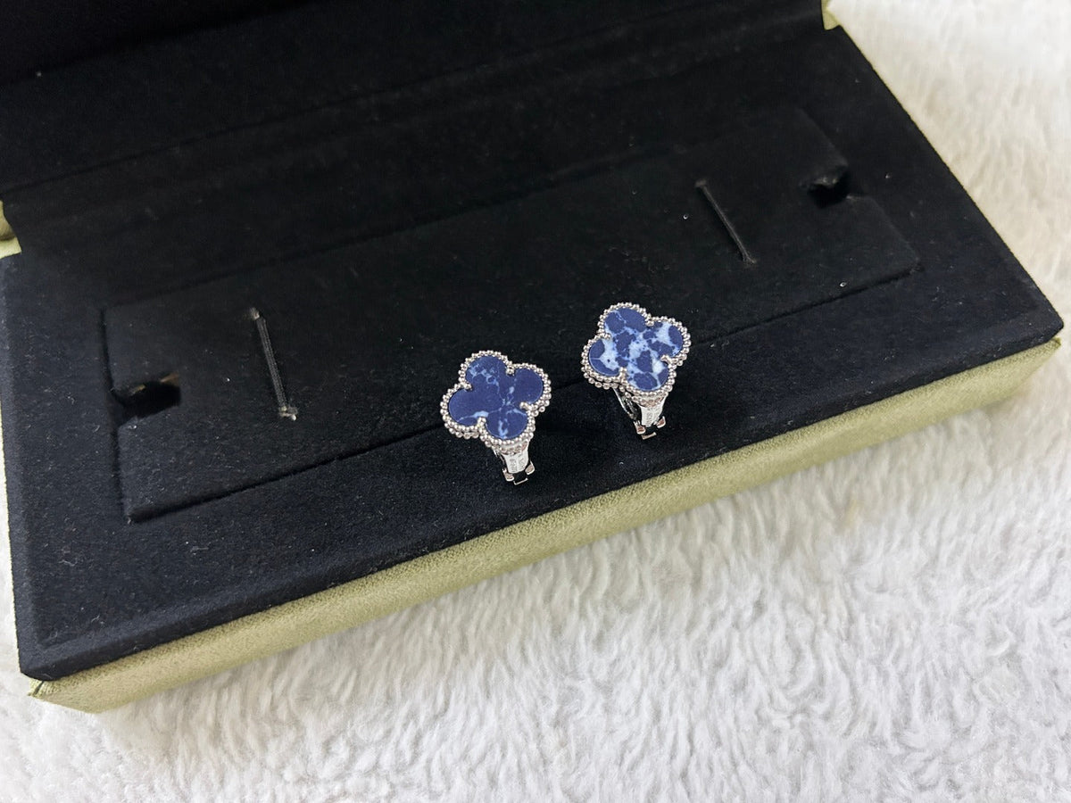 [Leaves]CLOVER PIETERSITE MEDIUM STUD EARRINGS