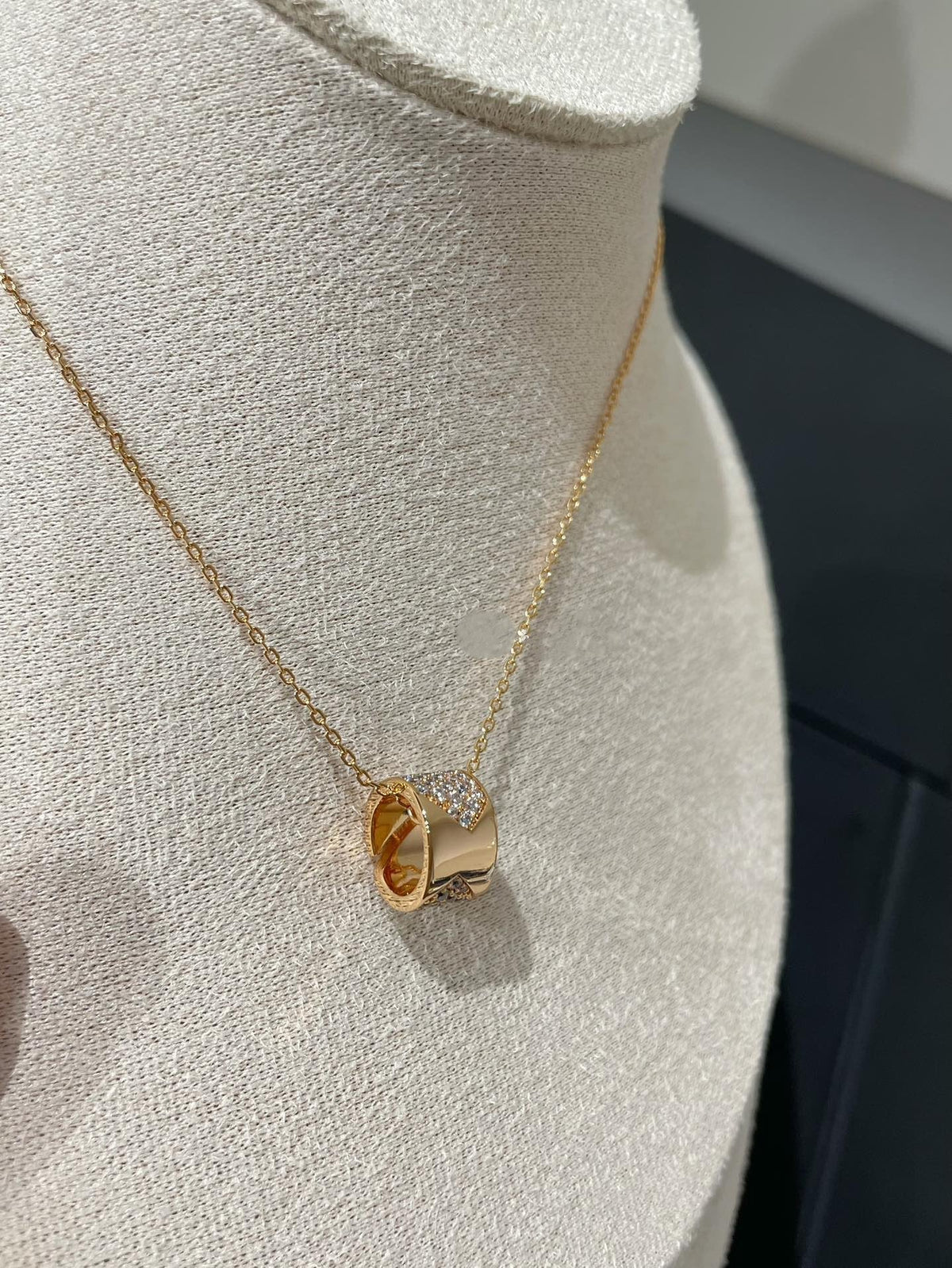 [Leaves]LIENS EVIDENCE DIAMOND PAVED NECKLACE