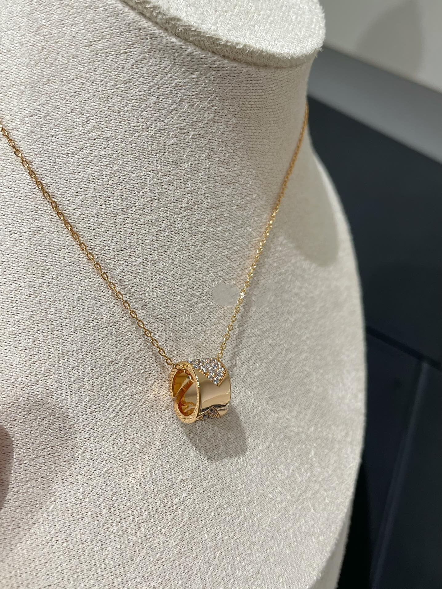 [Leaves]LIENS EVIDENCE DIAMOND PAVED NECKLACE
