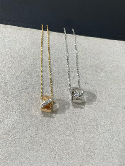 [Leaves]LIENS EVIDENCE DIAMOND NECKLACE