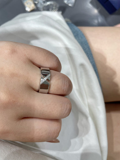 [Leaves]LIENS EVIDENCE DIAOMOND RING
