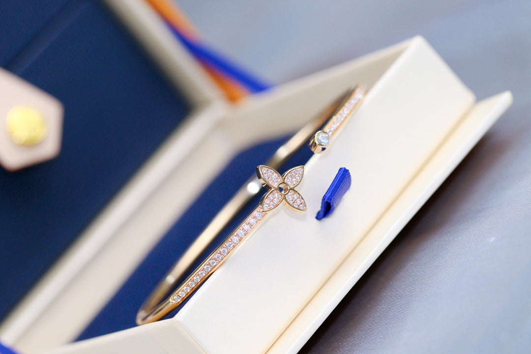 [Leaves]IDYLLE ROSE GOLD OPEN BRACELET DIAMOND PAVED