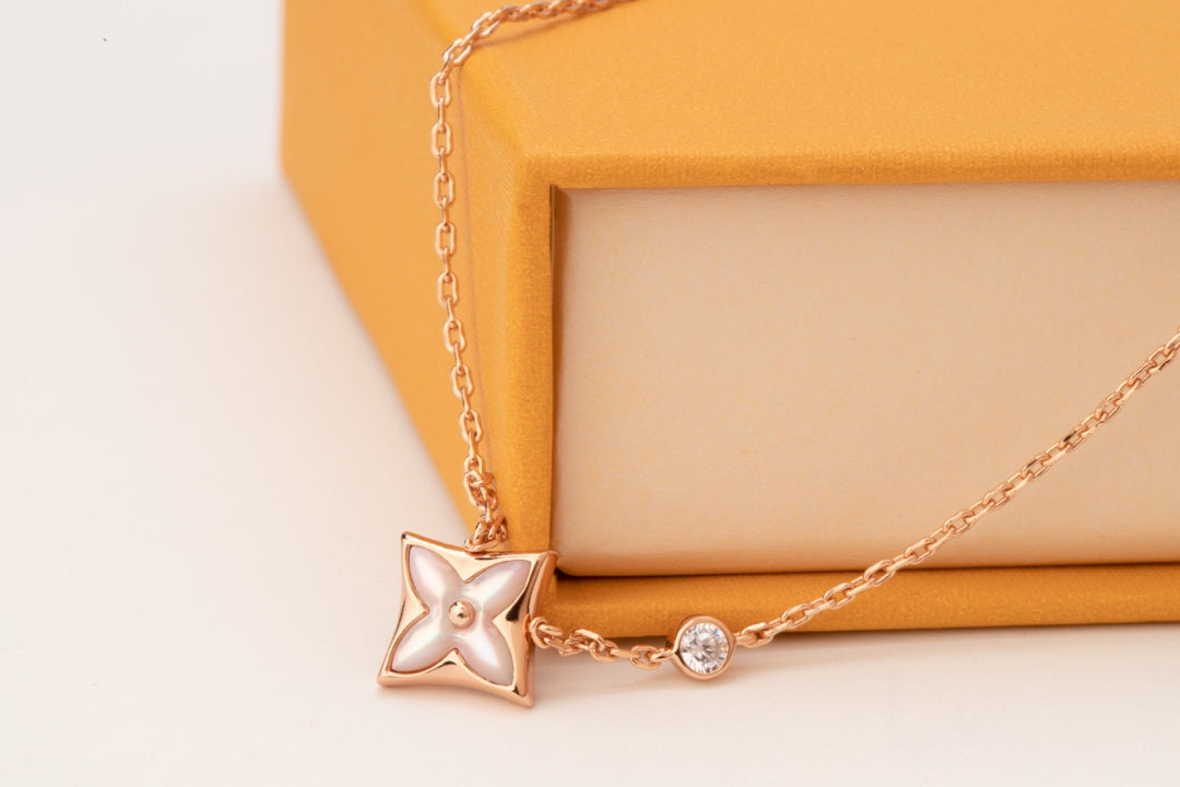 [Leaves]STAR PINK MOP 1 DIAMOND ROSE GOLD NECKLACE