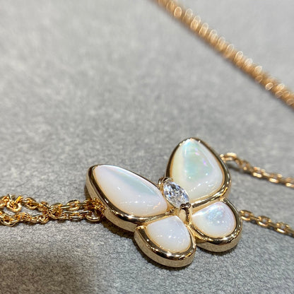 [Leaves]BUTTERFLY MOP DIAMOND NECKLACE