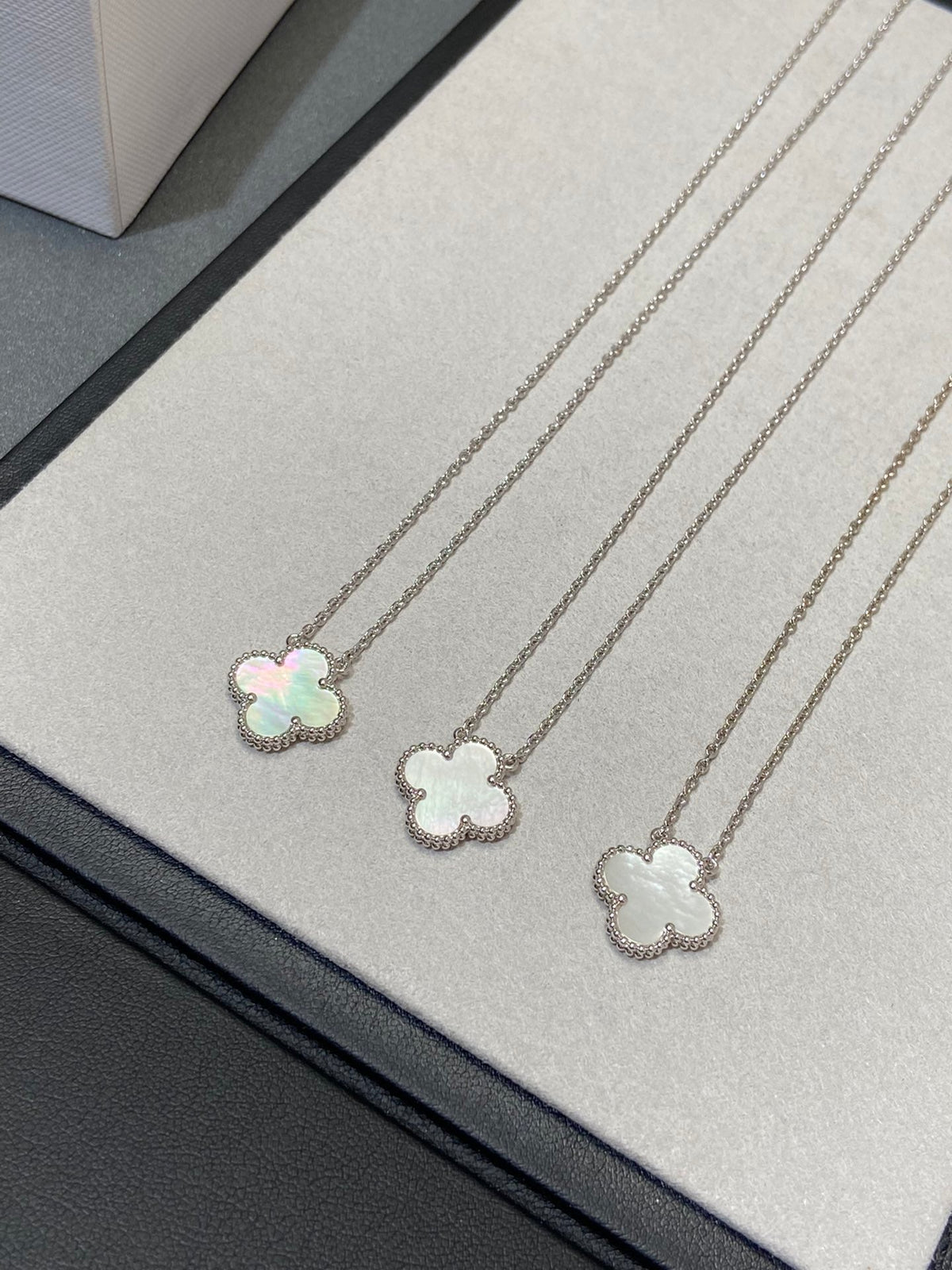 [Leaves]CLOVER MEDIUM SILVER WHITE MOP NECKLACE