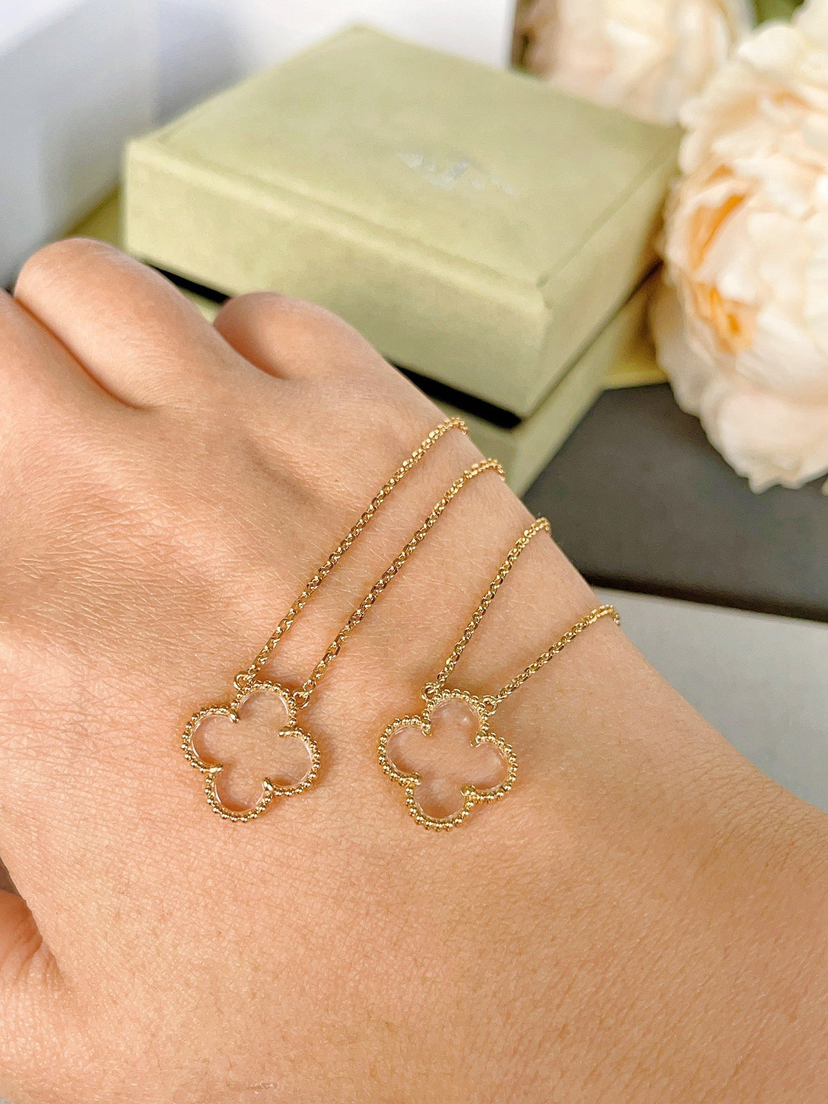 [Leaves]CLOVER ROCK CRYSTAL ROSE GOLD NECKLACE
