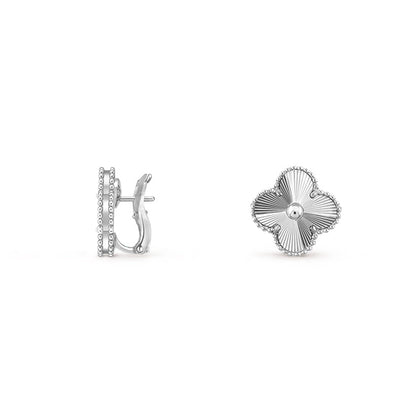 [Leaves]15MM CLOVER FLOWER STUD EARRINGS WHITE GOLD COLLECTION