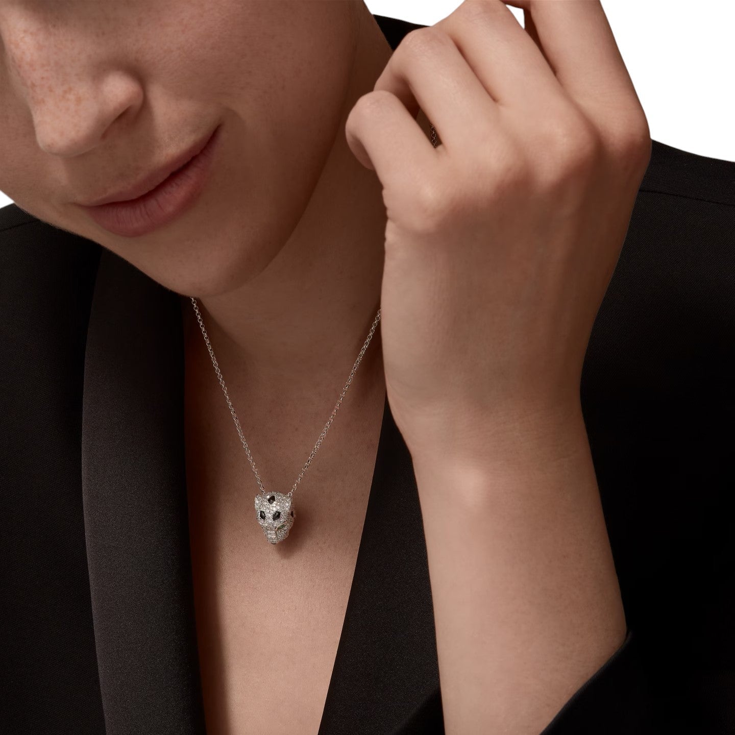 [Leaves]LEOPARD HEAD FULL PAVÉ DIAMOND PENDANT NECKLACE