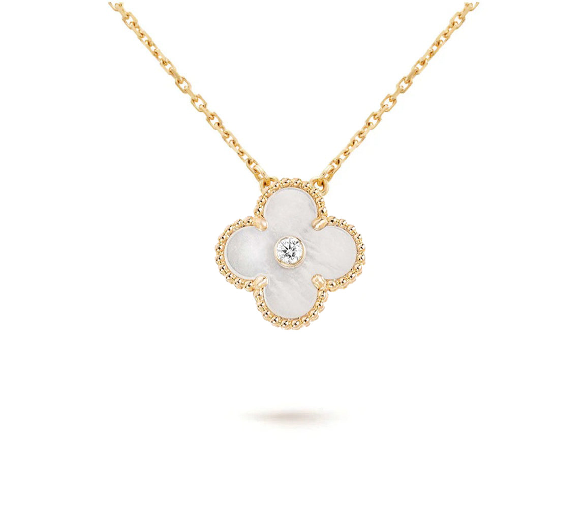 [Leaves]LIMITED EDITION CHRISTMAS CLOVER FLOWER NECKLACE - 15MM ANNUAL COLLECTIBLE PENDANT