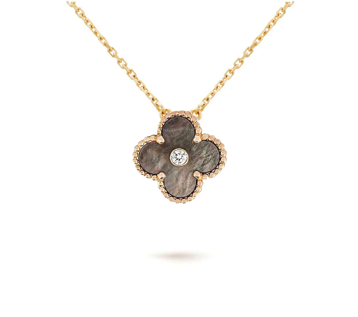 [Leaves]LIMITED EDITION CHRISTMAS CLOVER FLOWER NECKLACE - 15MM ANNUAL COLLECTIBLE PENDANT