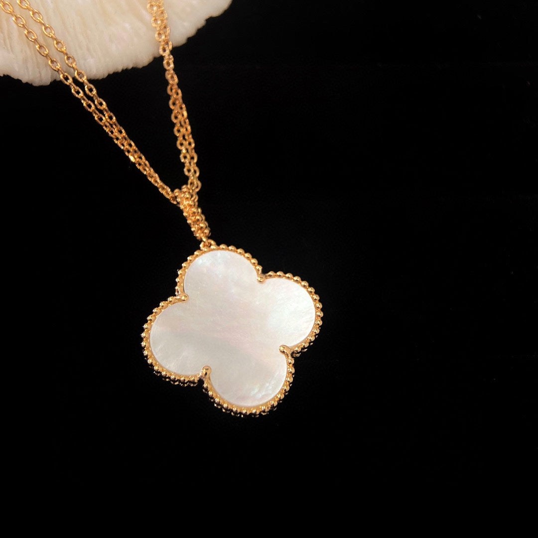 [Leaves]CLOVER 25MM MOP LARGE PENDANT NECKLACE