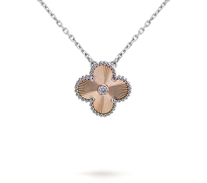 [Leaves]LIMITED EDITION CHRISTMAS CLOVER FLOWER NECKLACE - 15MM ANNUAL COLLECTIBLE PENDANT