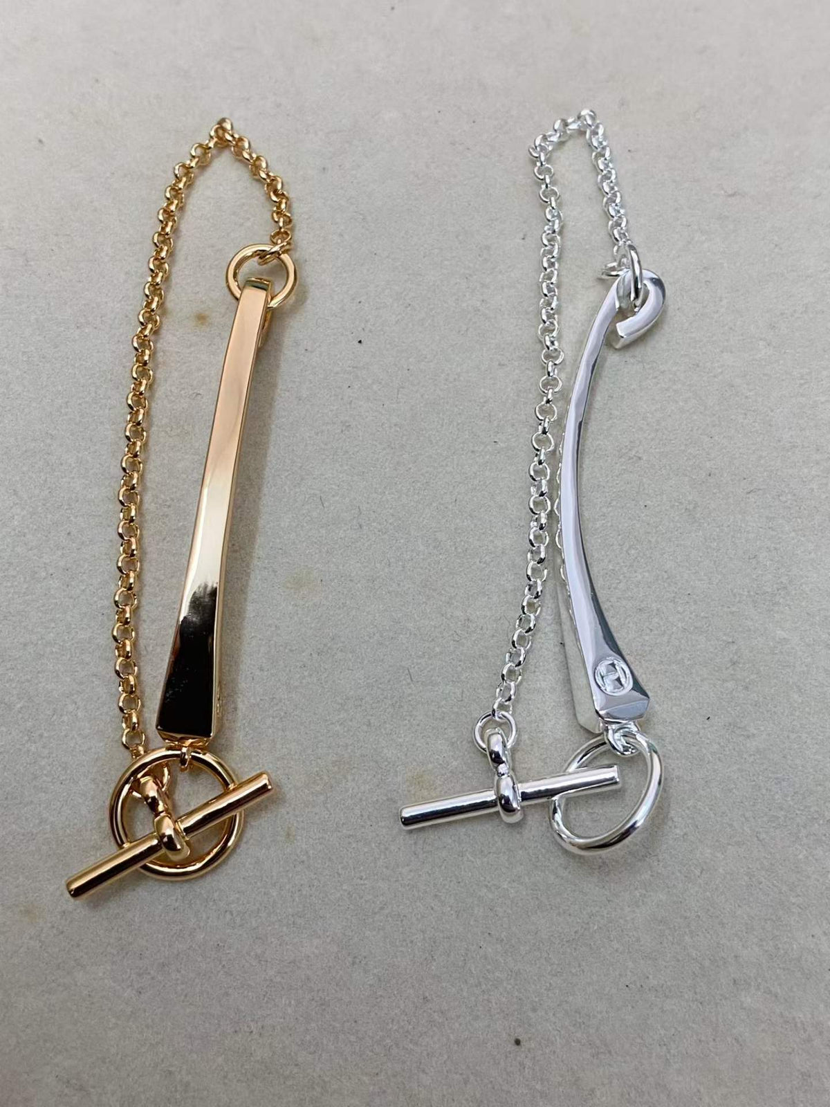 [Leaves]CLOU DE FORGE BRACELET WITH SQUARE CONE STUDS