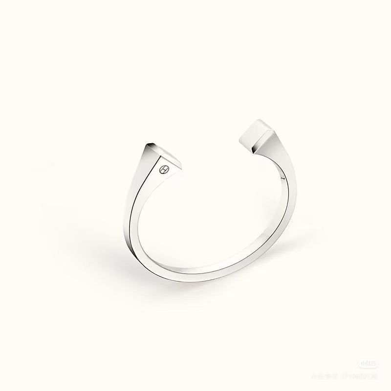 [Leaves]CLOU DE FORGE SQUARE CONE STUDS OPEN CUFF ONE SIZE