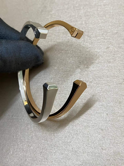 [Leaves]CLOU DE FORGE SQUARE CONE STUDS OPEN CUFF ONE SIZE